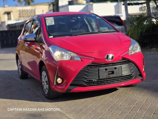 Toyota Vitz Jewela Maroon 2018 image 2