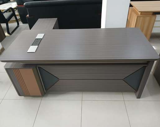 Office Desk: 1.8m L-Shaped executive office Desk image 1