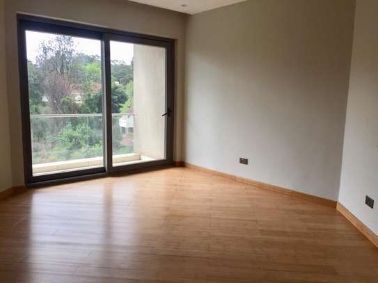 3 Bed Apartment with En Suite at Riverside image 4