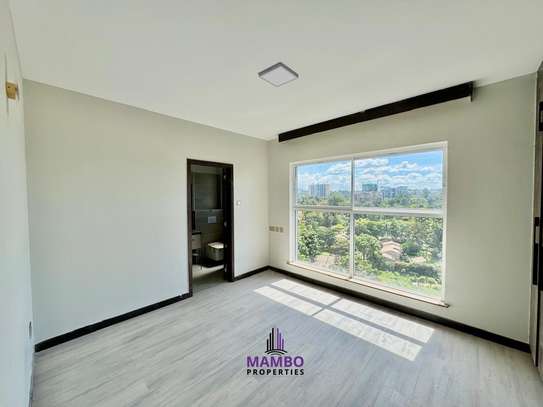 3 Bed Apartment with En Suite at Riverside Drive image 10