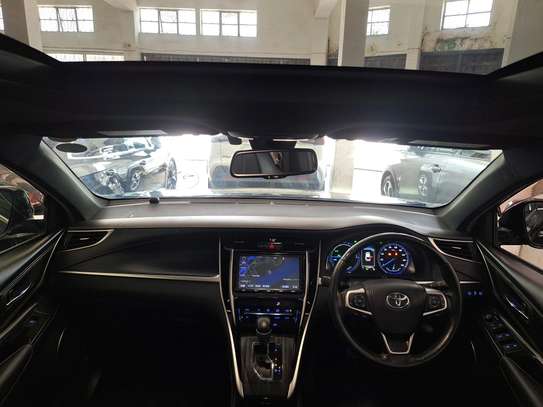 Toyota Harrier hybrid sunroof image 4