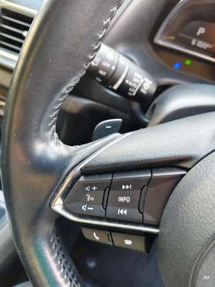 Mazda Axela hatchback 2018 image 7