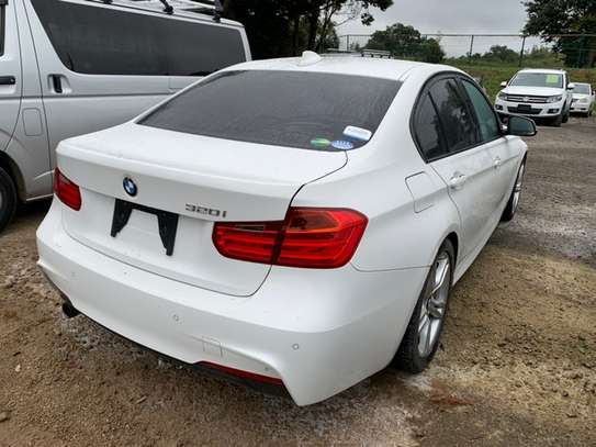 BMW 320I Year 2014 Automatic Transmission Pearl White image 7