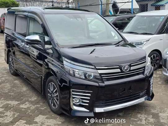 Toyota Voxy black 2017 2wd image 8