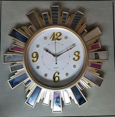 Wall clock image 3