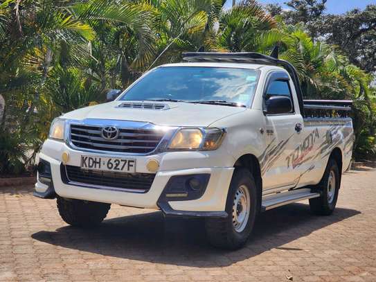 TOYOTA HILUX SINGLE CAB MANUAL.. image 4