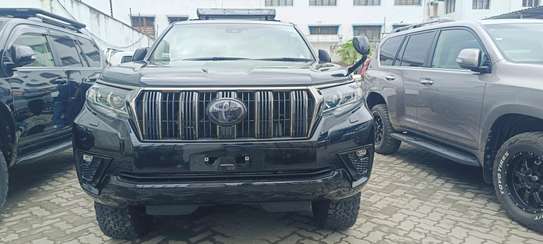 Toyota land Cruiser Prado TX-L Diesel 2018 Black image 11