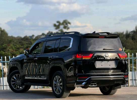 2023 Toyota land cruiser ZX image 2