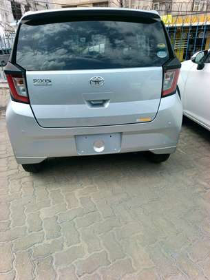 Toyota pixis image 8