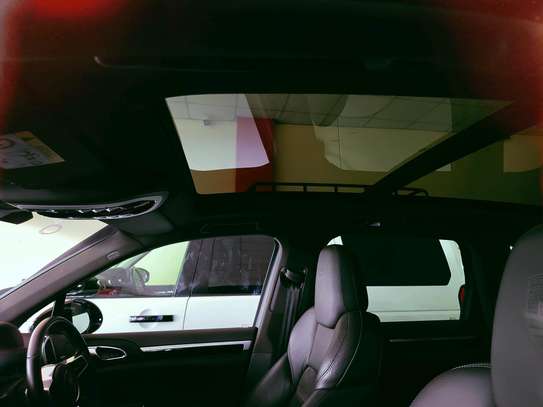 Porsche cayenne turbo maroon 2017 image 7