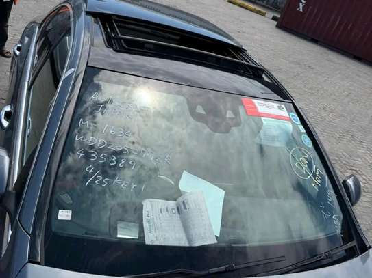 Mercedes Benz C200 Sunroof 2019 image 5