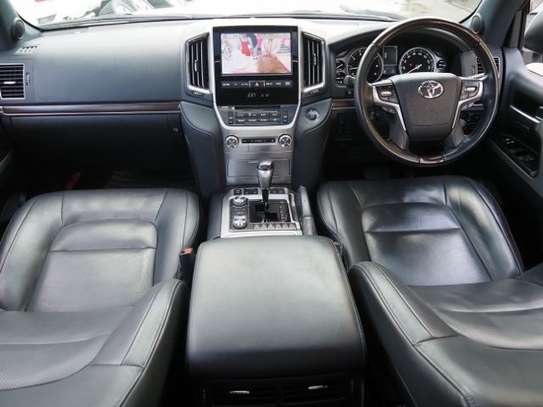 2020 TOYOTA LAND CRUISER ZW 4WD image 9