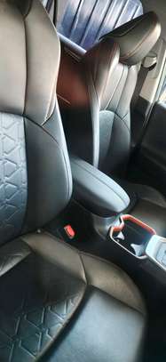 Toyota Rav4 Adventure 2019 4WD image 3