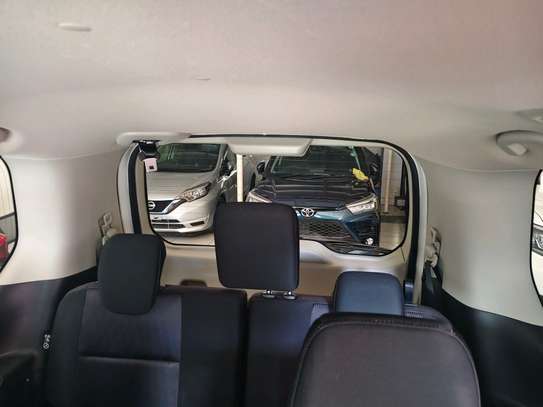 NISSAN SERENA ,E-POWER,2019,2WD,( WE ACCEPT HIRE PURCHASE) image 12