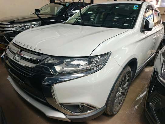 Mitsubishi outlander image 8