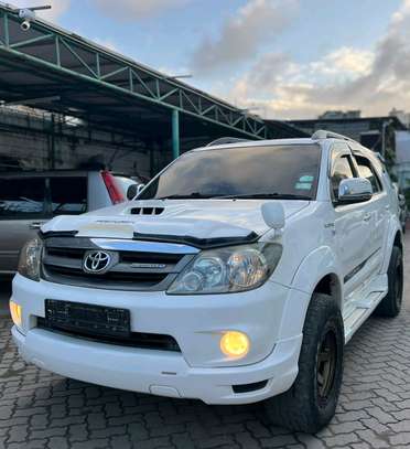 TOYOTA FORTUNER 2008MODEL DIESEL image 3