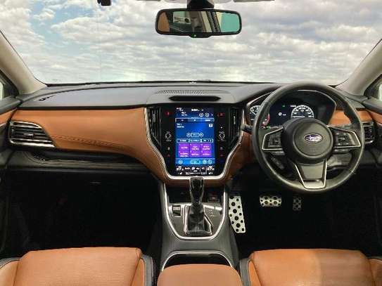 2021 SUBARU OUTBACK image 3