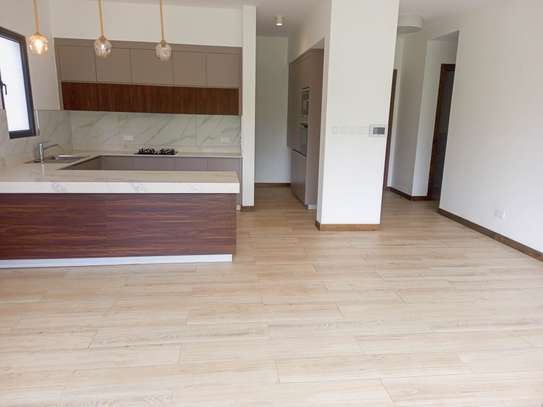 2 Bed Apartment with En Suite at Two Rivers image 4