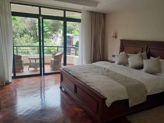 Furnished 3 Bed Apartment with En Suite at Riverside image 14