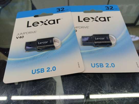 Lexar JumpDrive Flash Drive 32GB image 1