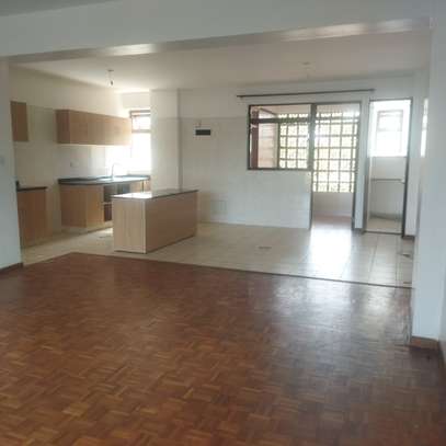 3 Bed Apartment with En Suite in Upper Hill image 2