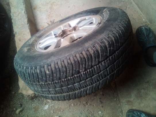 4 Rims R17 And Michelin Tyre P265/70 image 3
