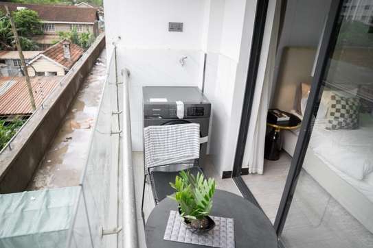 Serviced 2 Bed Apartment with En Suite at Kingara Rd image 1