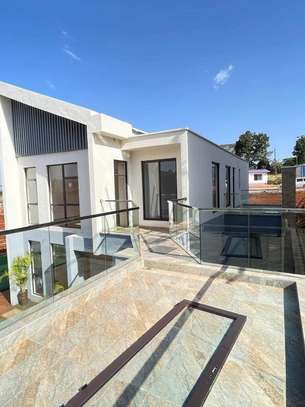 4 Bed Villa with En Suite at Njathaini Road image 16