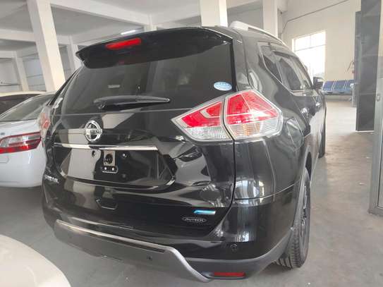 Nissan X-trail black 2016 5 seater Autech image 11