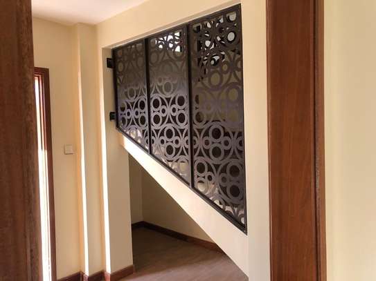 4 Bed Villa with En Suite at Mombasa Road image 17