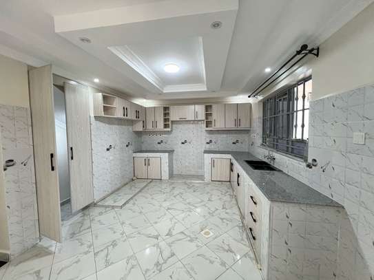 4 Bedroom Villa for sale image 3