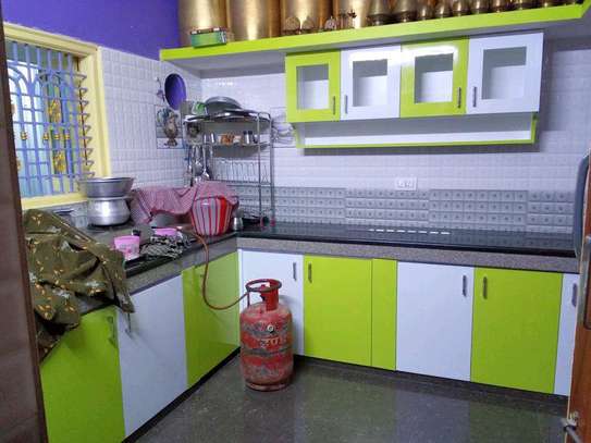 Kitchen cabinets. image 3