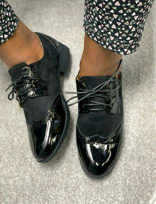 Quality ladies brogues image 2