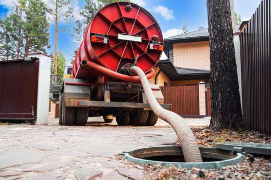 Sewage exhauster Service Tanker image 4