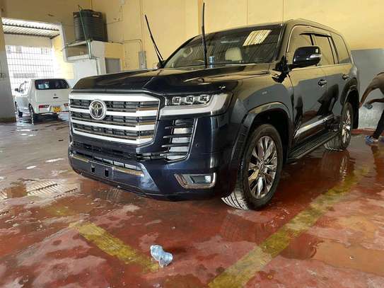 Landcruiser V8 SAHARA image 11