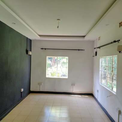 3 Bed House with En Suite at Garden Estate image 10