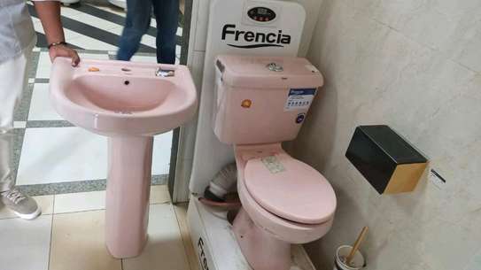 Toilet image 1