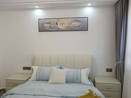 Luxurious 3-bedrooms all en-suite Apartments image 2