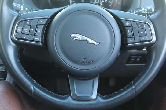 Jaguar F Pace Alloys 2017 Leather Sunroof 74,000 Kms image 10