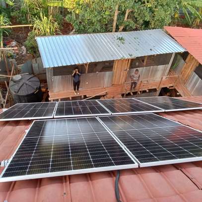 Residential 5kW solar system installation. image 2