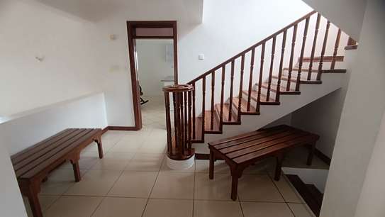 4 Bed House with En Suite at Opposite Rosslyn Riviera Mall image 2