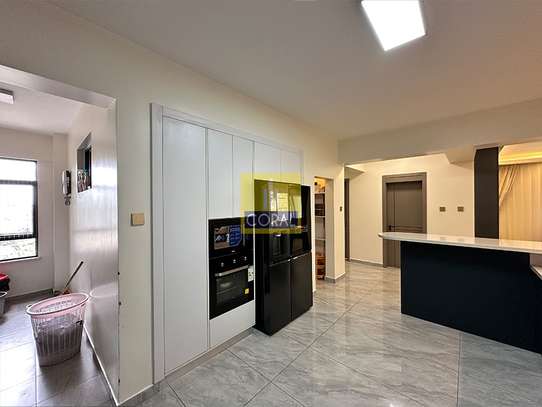 4 Bed Apartment in Kilimani image 15