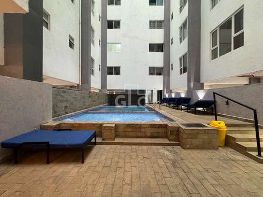 4 Bed Apartment with En Suite in Parklands image 4