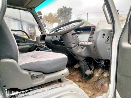 MITSUBISHI FH215 TRUCK image 4