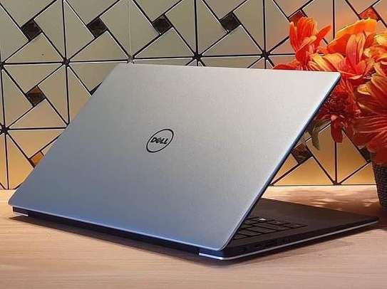 Dell XPS 13 9350  Touchscreenlaptop image 1