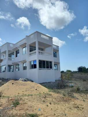 4 bedroom townhouse for sale in Bamburi image 1