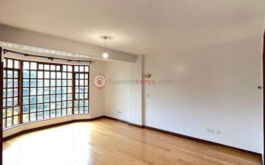 3 Bed Apartment with En Suite in Lavington image 11