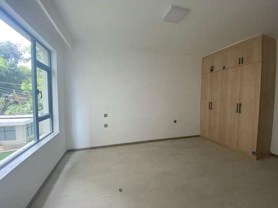 4 Bed Apartment with En Suite in Kileleshwa image 7