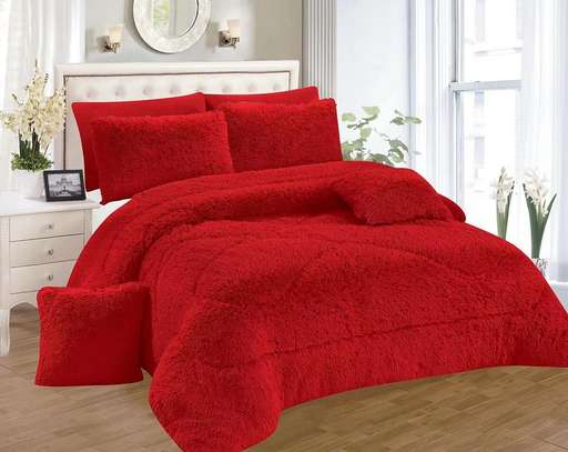 RED WARM FLUFFY DUVET image 2