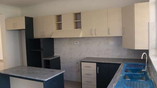 4 Bedroom Maisonettes image 6